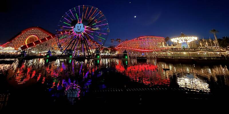 Disneyland 2024